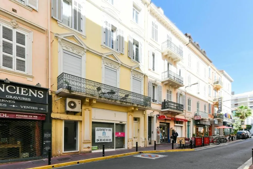 3 Daumas - Superbe Appartement 2 Chambres Hyper Centre Cannes contacts